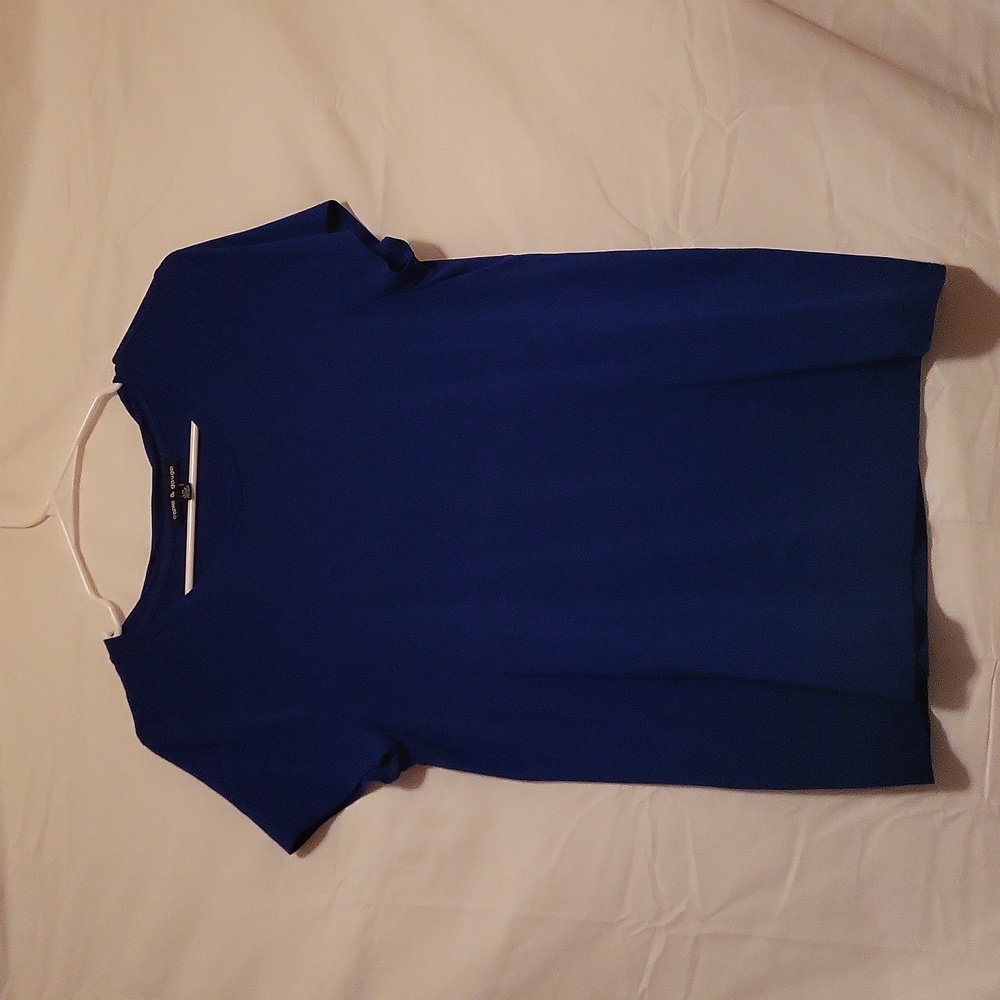 Cable & Gauge soft blue tshirt